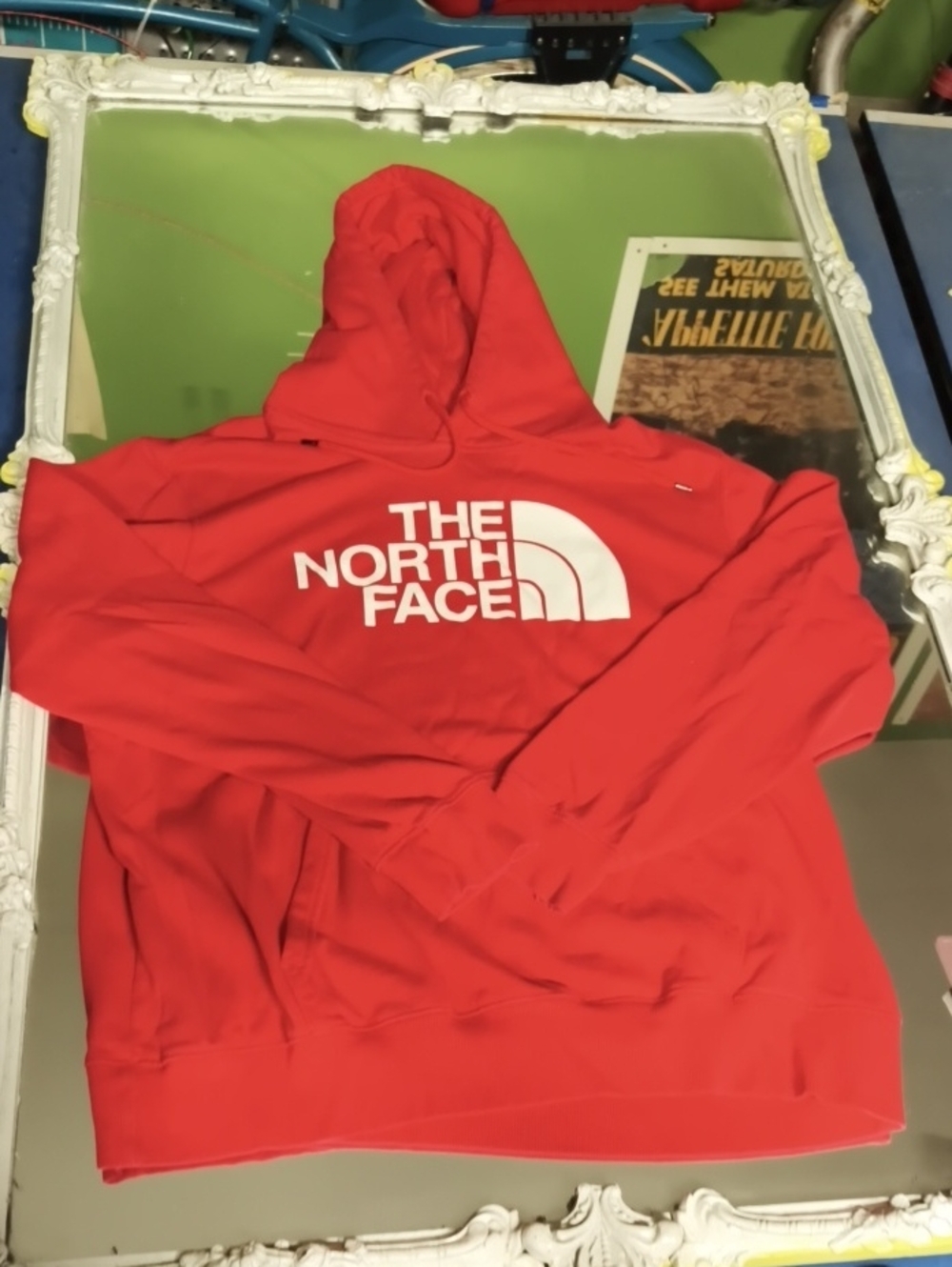 Mens XL red The North Face Drew Peak Hoodie featuring large white Logo